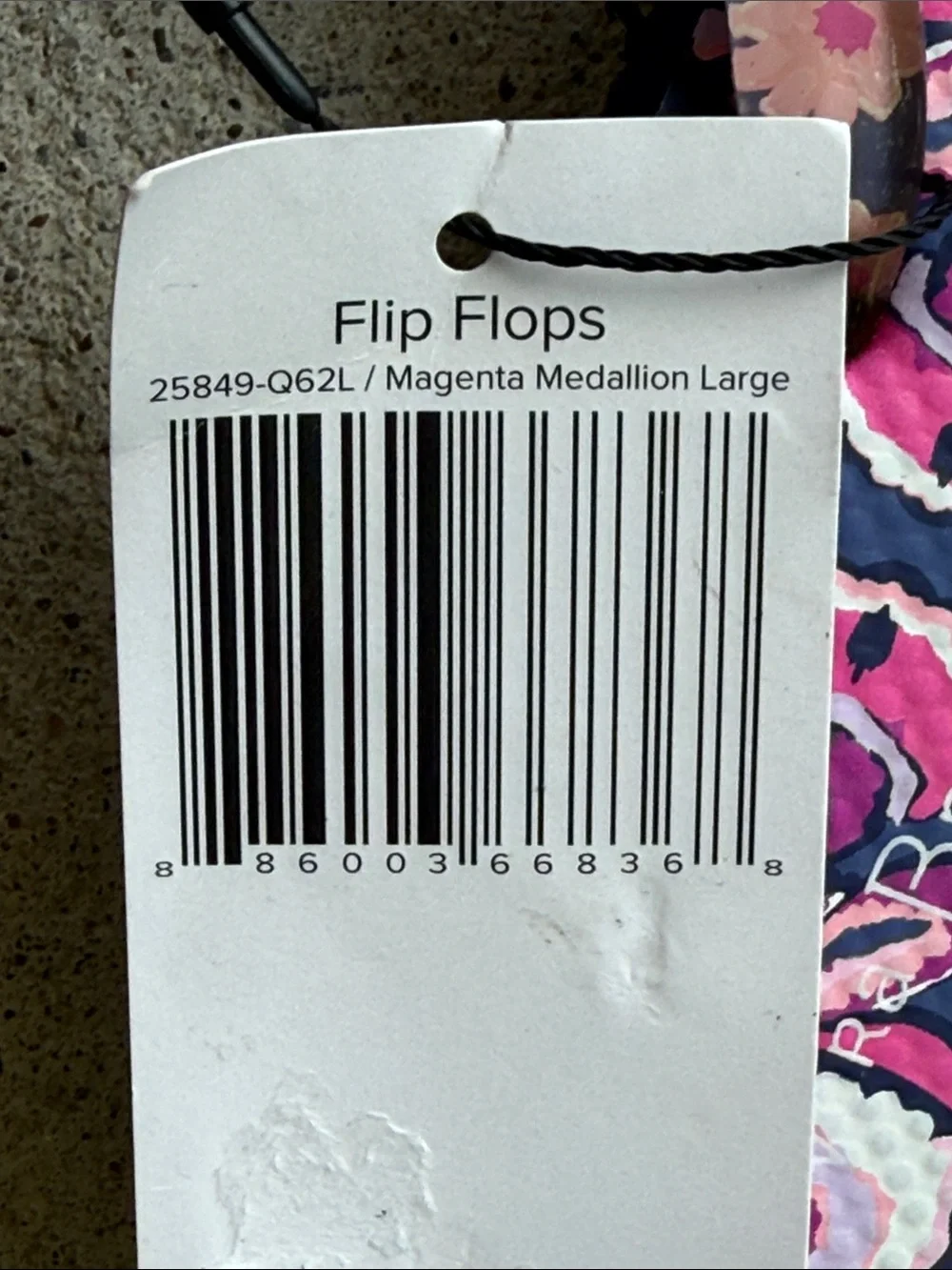Vera Bradley Magenta Medallion Print Flip Flops-NEW- Size Large (women’s 9-10)